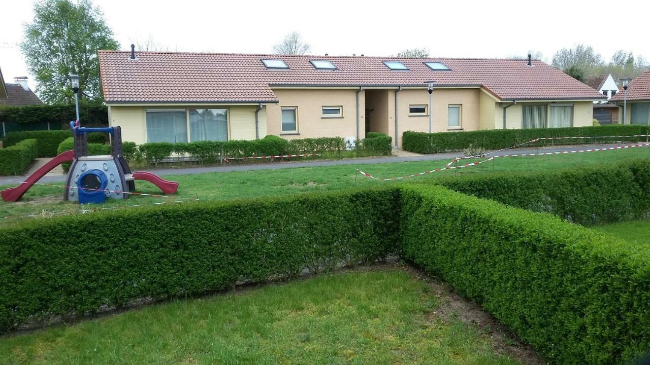 Huisje Zeegenoegen Oostduinkerke Koksijde Esterno foto